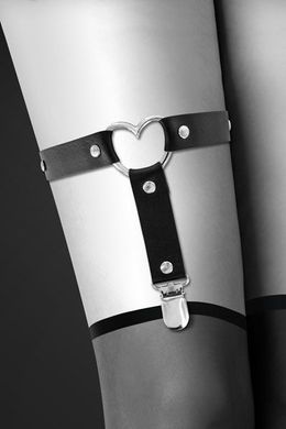 Гартер на ногу Bijoux Pour Toi - WITH HEART Black, сексуальная подвязка с сердечком, экокожа, Черный