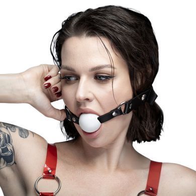 Кляп силиконовый Feral Feelings Silicon Ball Gag Black/White, черный ремень, белый шарик