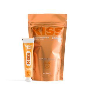 Стимулирующий бальзам для губ Friday Bae KISS 15 мл
