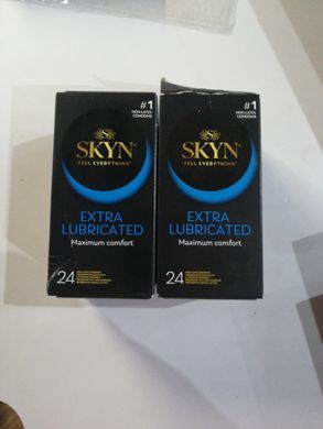 Безлатексные премиум-презервативы SKYN Extra Lubricated 24 шт (мятая упаковка!!!)